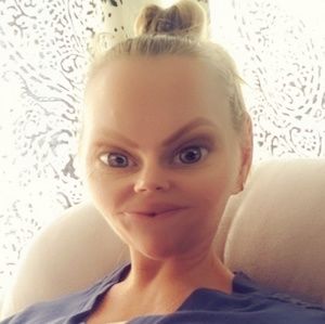 Meet your Posher, Suzanne